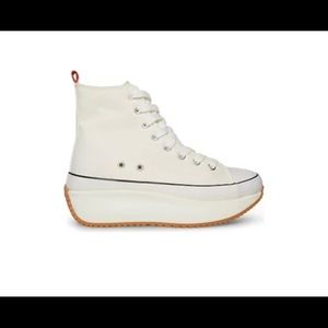 Madden girl Winona white size 9.5 NWT &box